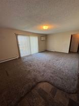 305 E Expressway - Photo 1 of 1