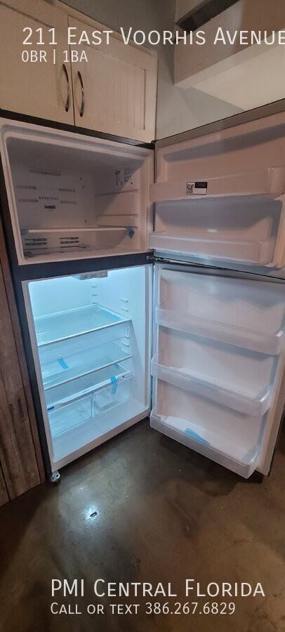 211 E Voorhis Ave #C - Photo 3 of 14