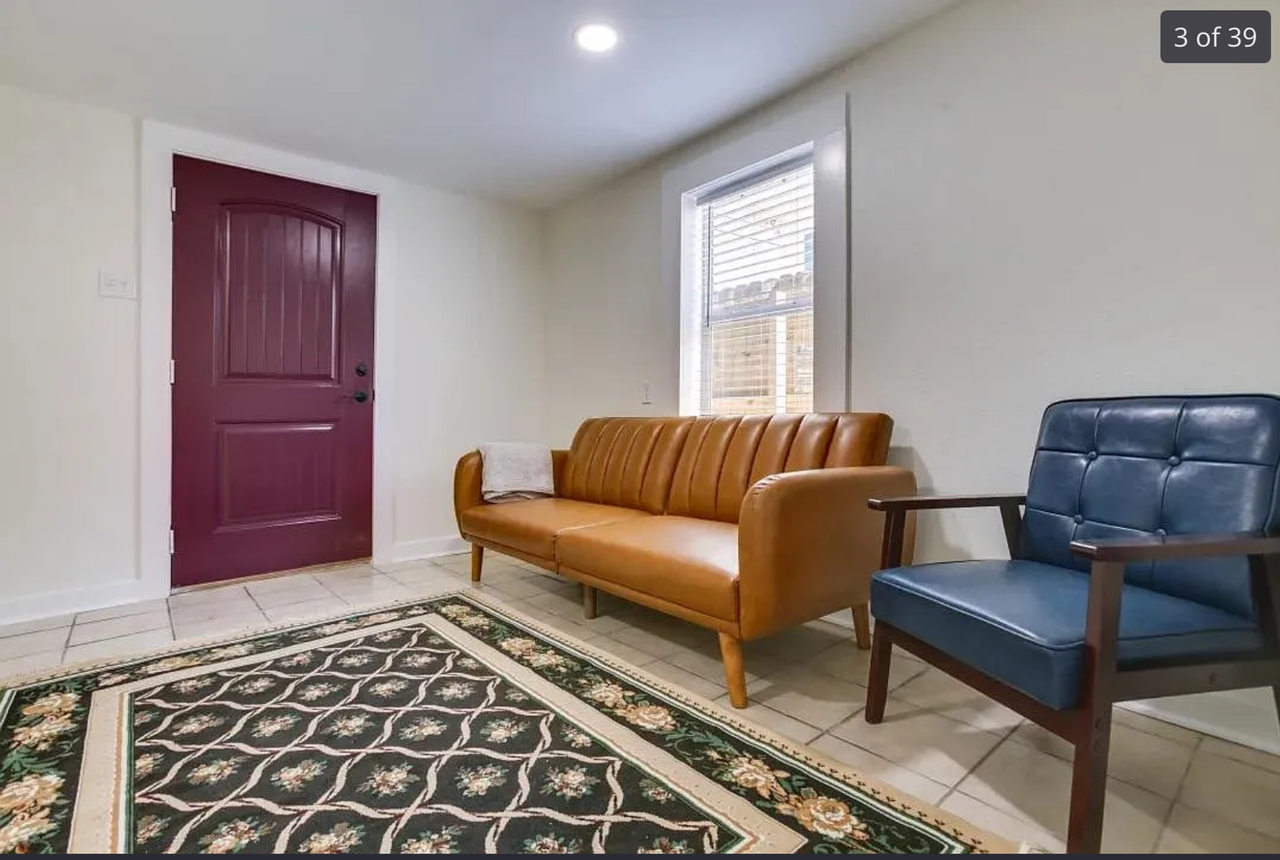 1321 Monroe Street - Photo 2 of 10