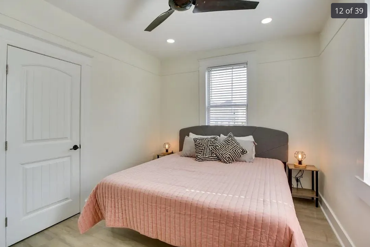 1321 Monroe Street - Photo 7 of 10