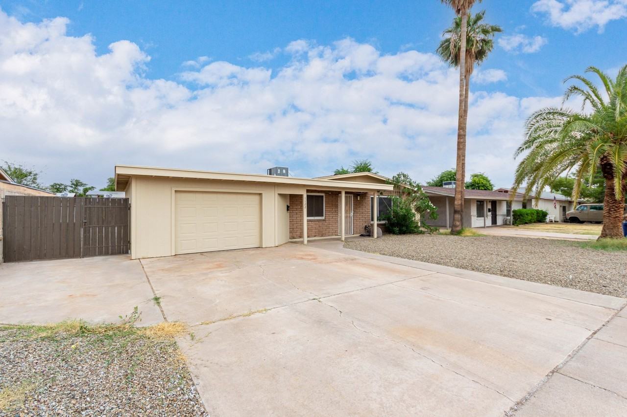 1122 Marny Road - Photo 2 of 27