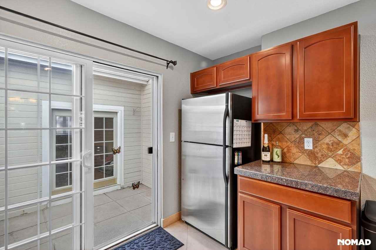 8300 8300 Fairmount Dr Suburban Service 103 - Photo 4 of 29