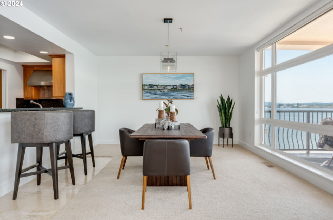 2015 Se Columbia River Dr #320 - Photo 2 of 20