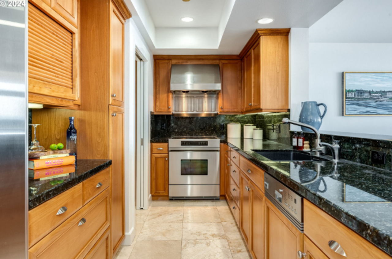 2015 Se Columbia River Dr #320 - Photo 3 of 20