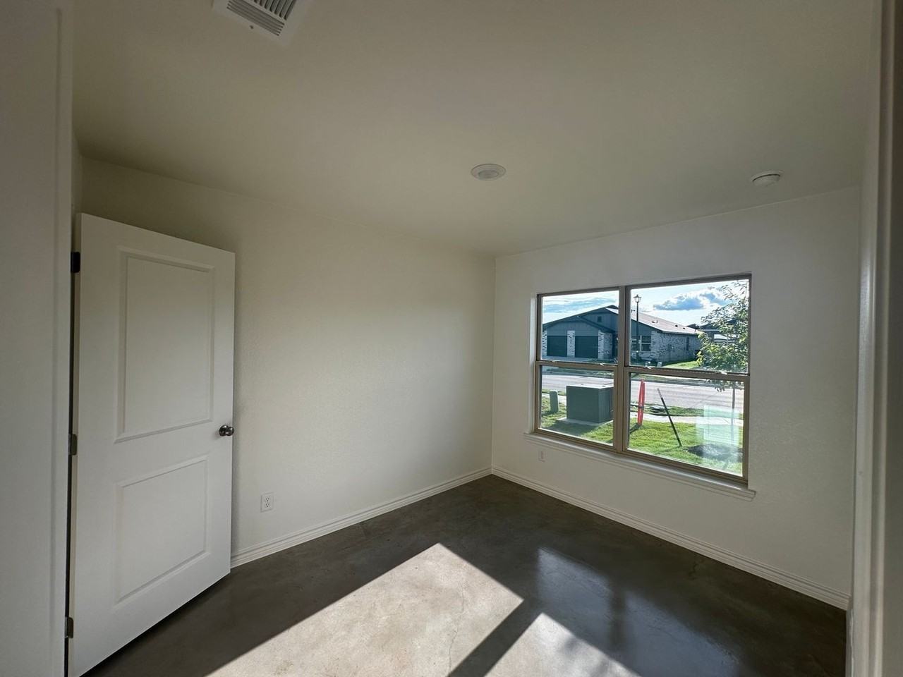 1273 Lehmann Drive - Photo 7 of 19