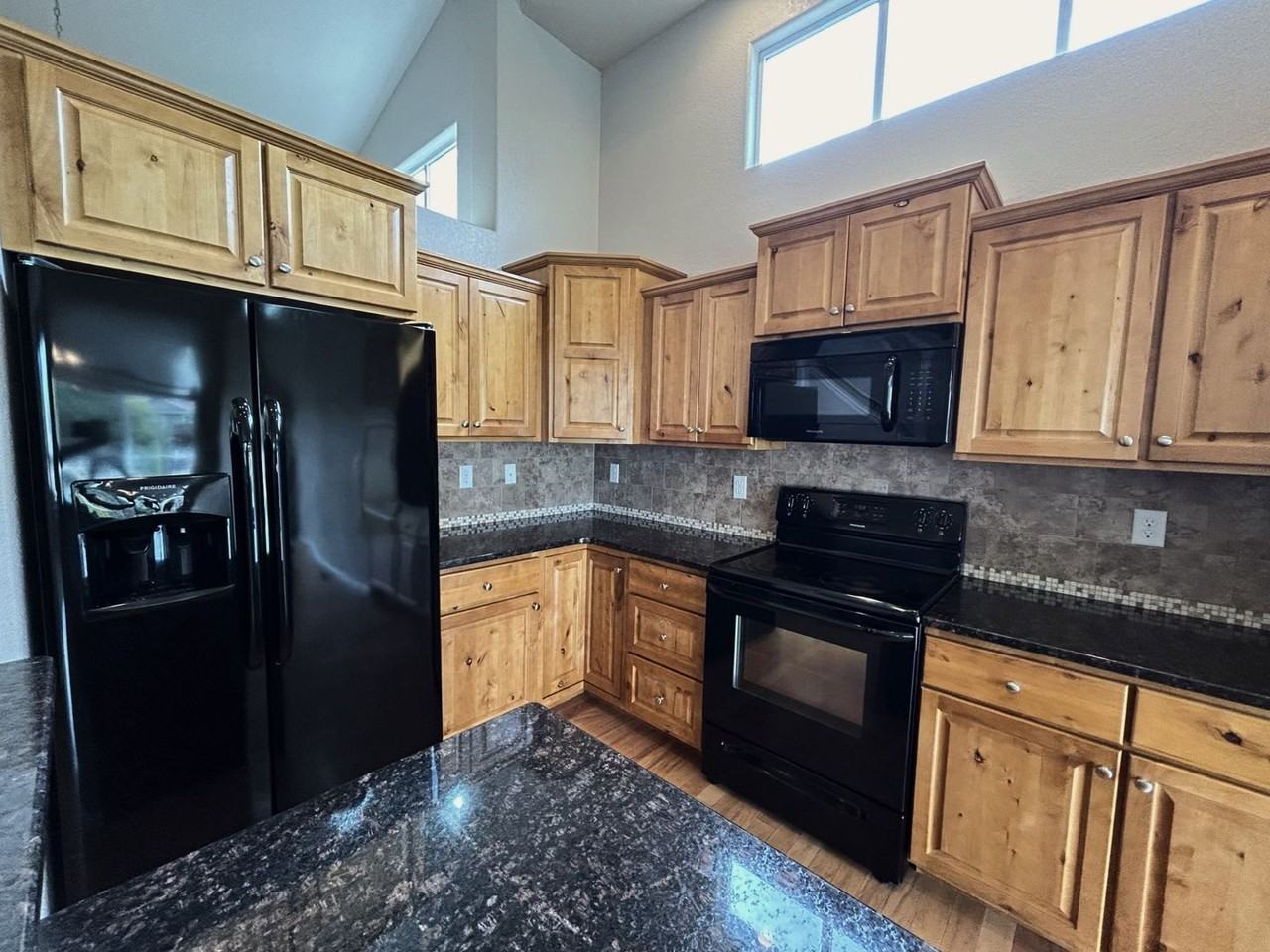 2914 Caspian Way - Photo 6 of 19