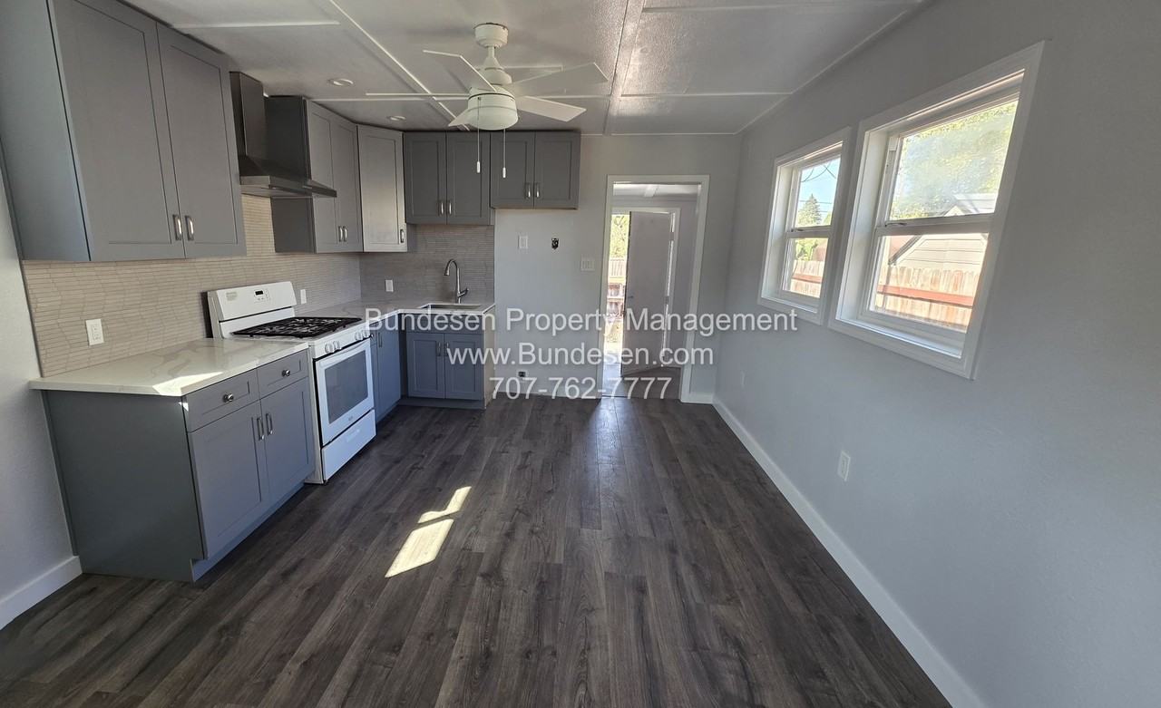 5107 Hutchinson Road - Photo 3 of 9