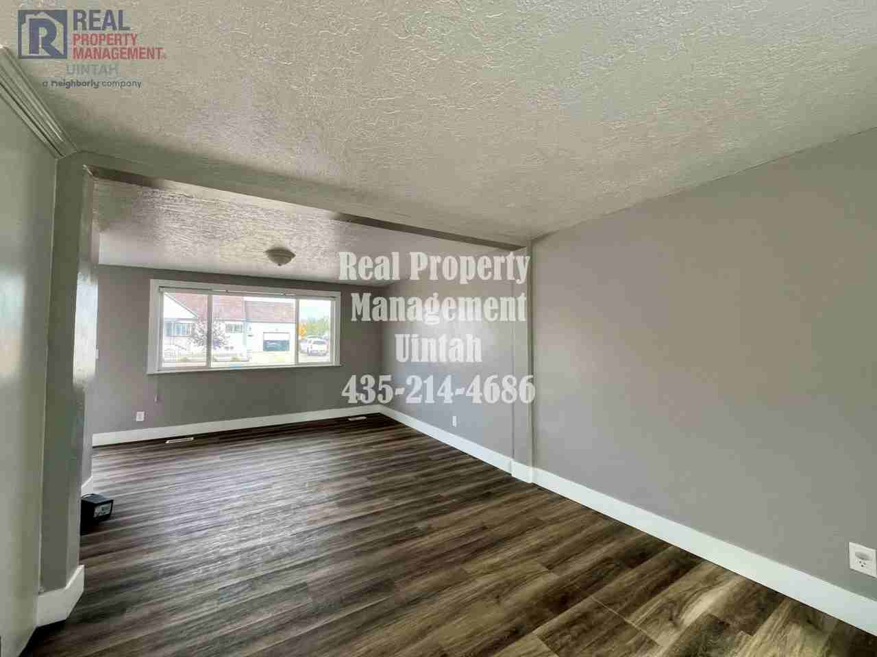 235 W 200 S - Photo 7 of 17