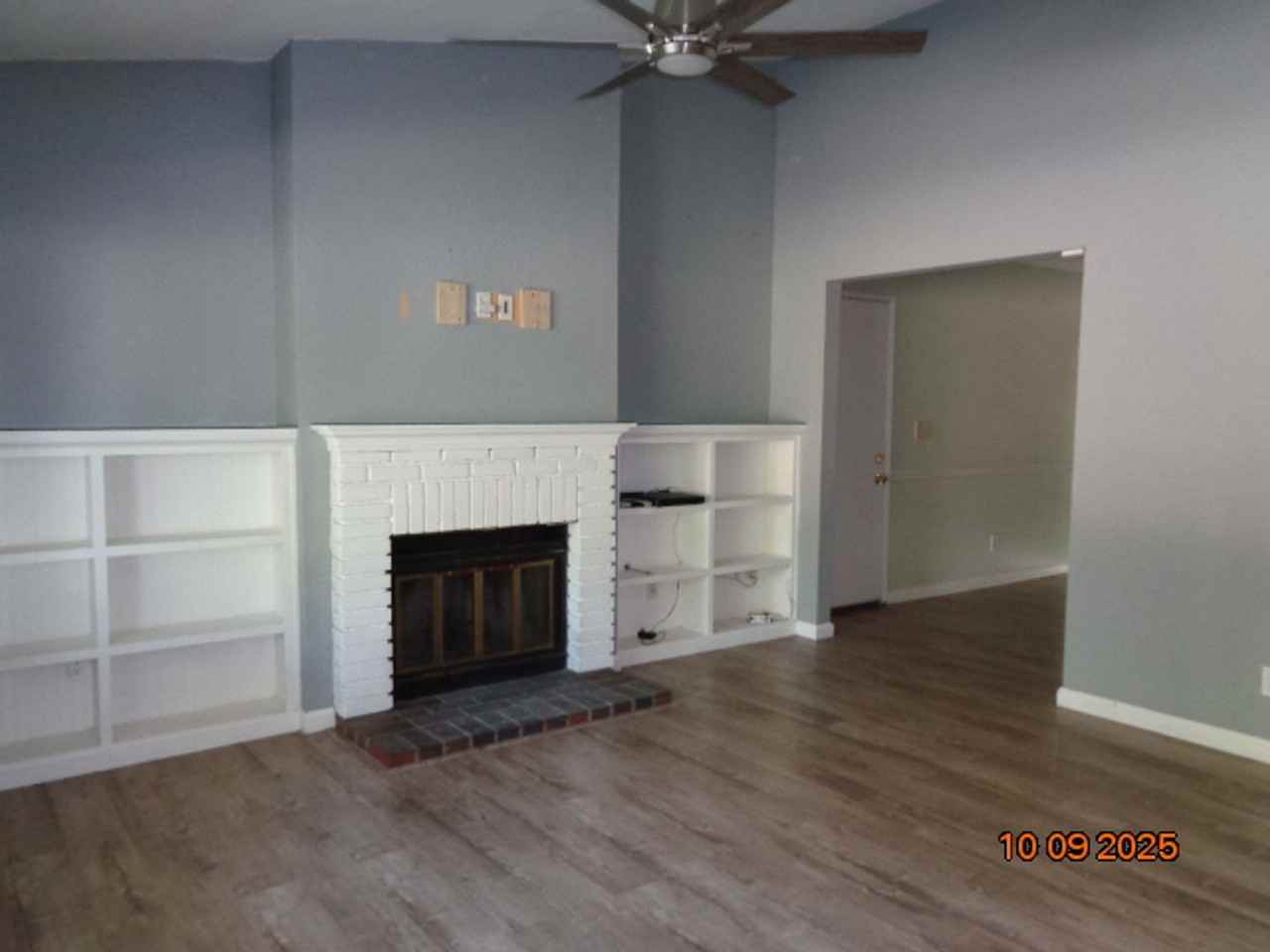 43055 Victorville Place - Photo 2 of 23