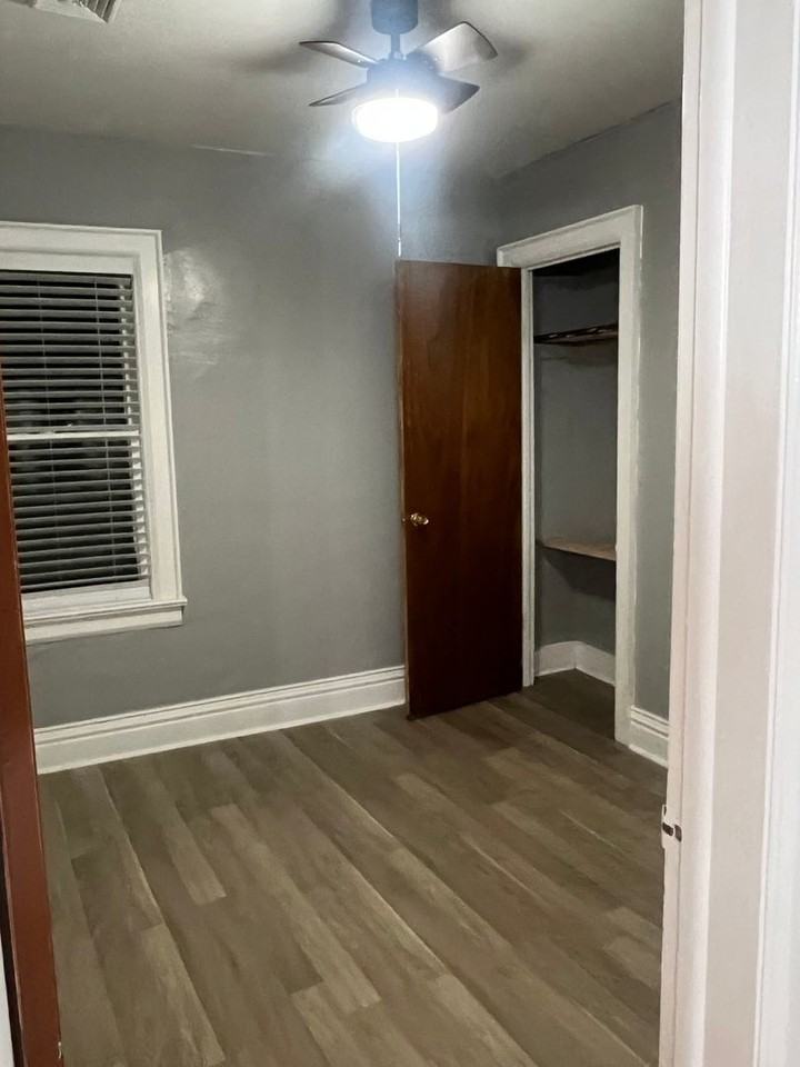 375 Military Rd - Photo 3 of 14