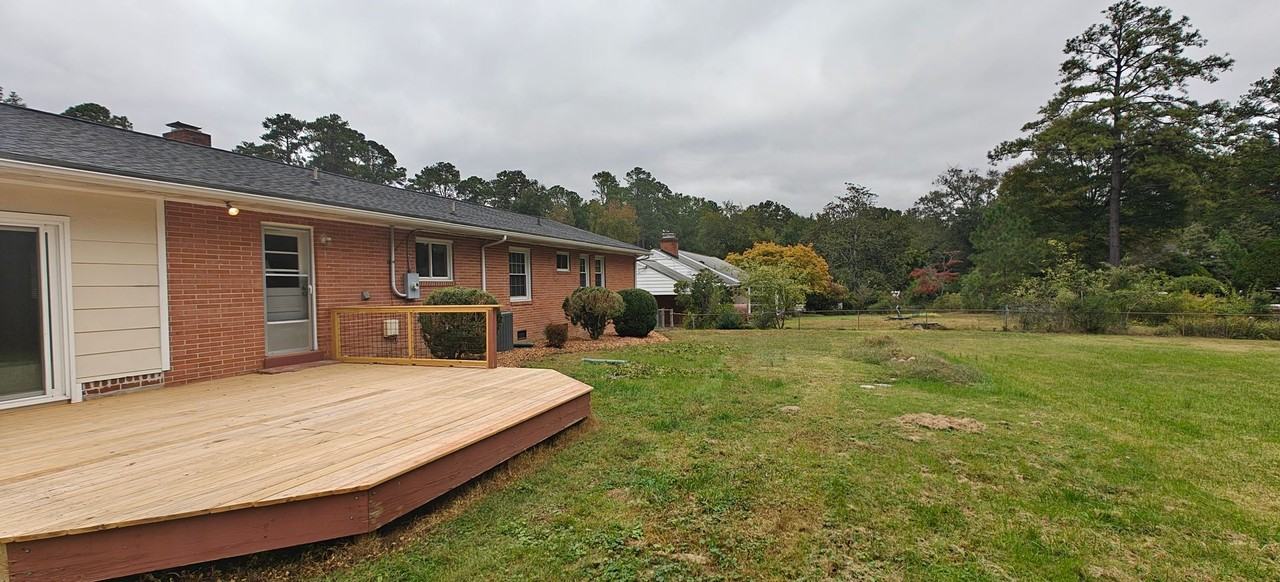 3117 Windsorview Drive - Photo 2 of 25