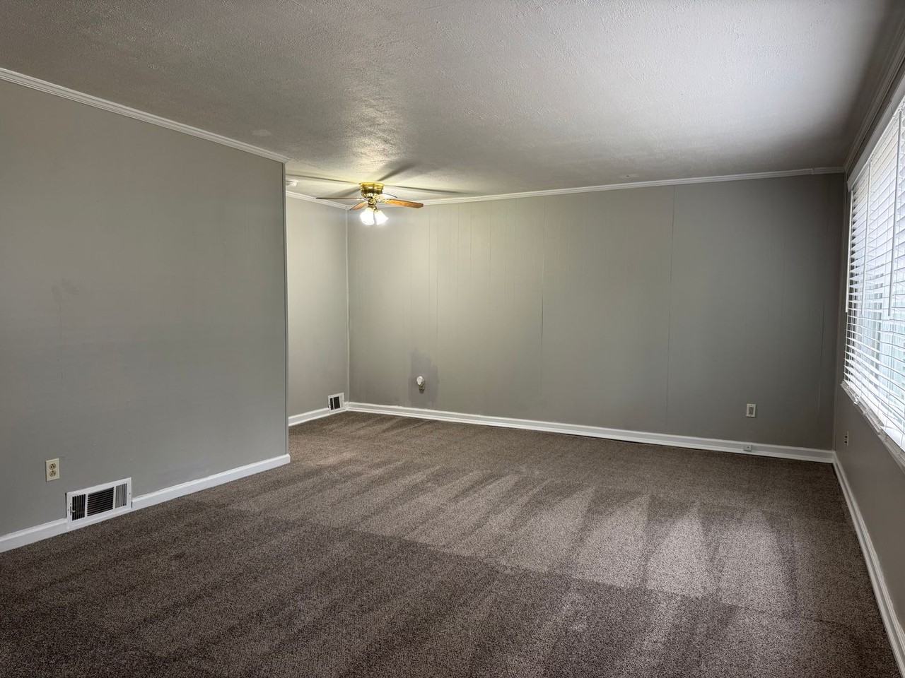2421 W 76th St - Photo 3 of 19