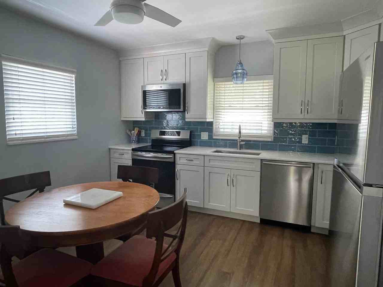 940 3rd St S #202 - Photo 5 of 9