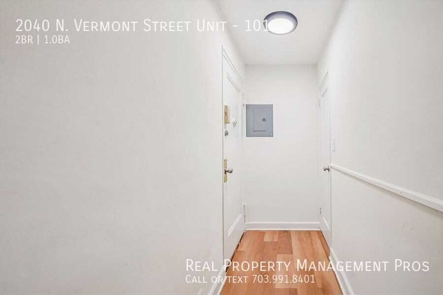 2040 North Vermont Street #101 - Photo 6 of 19