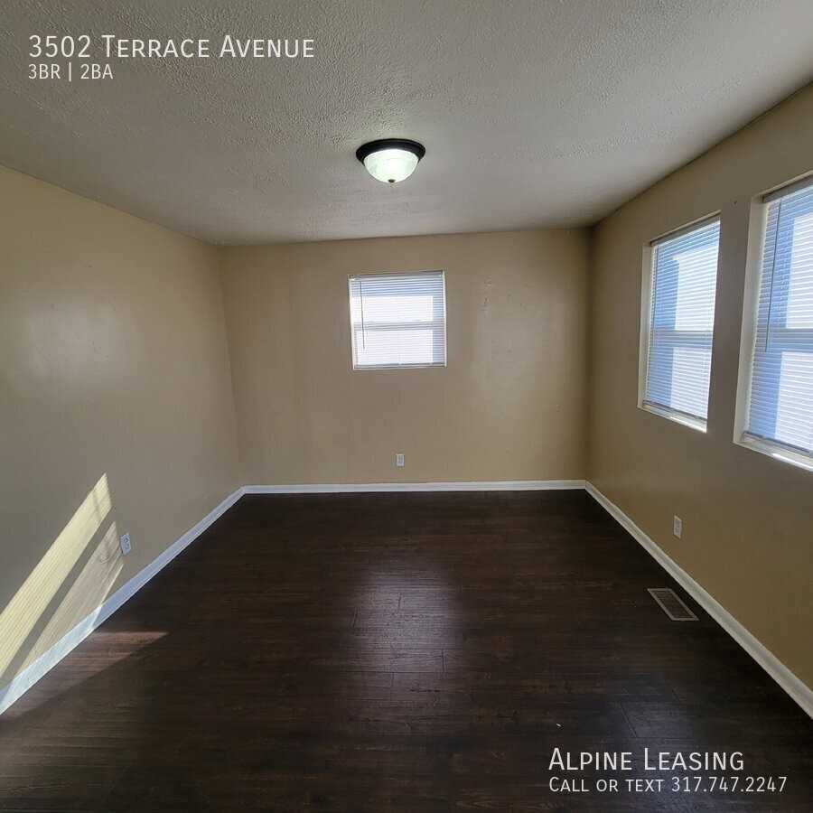 3502 Terrace Ave - Photo 2 of 8