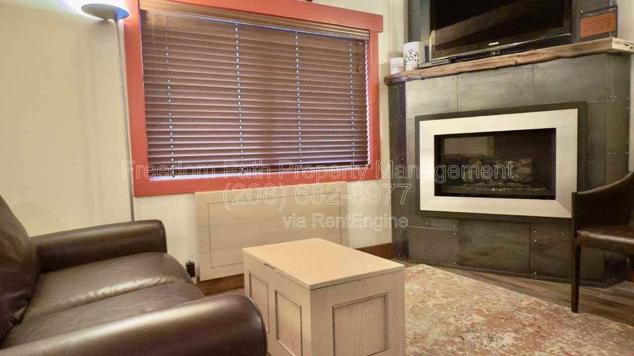 226 Mogul Hill #7 - Photo 3 of 14