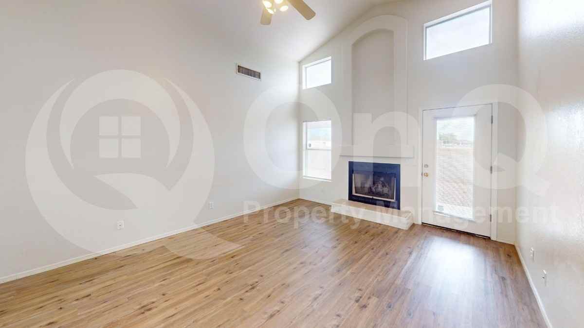 8305 N Solitude Way - Photo 5 of 25