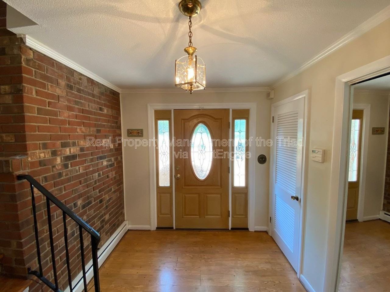 926 Hilltop Blvd - Photo 2 of 37