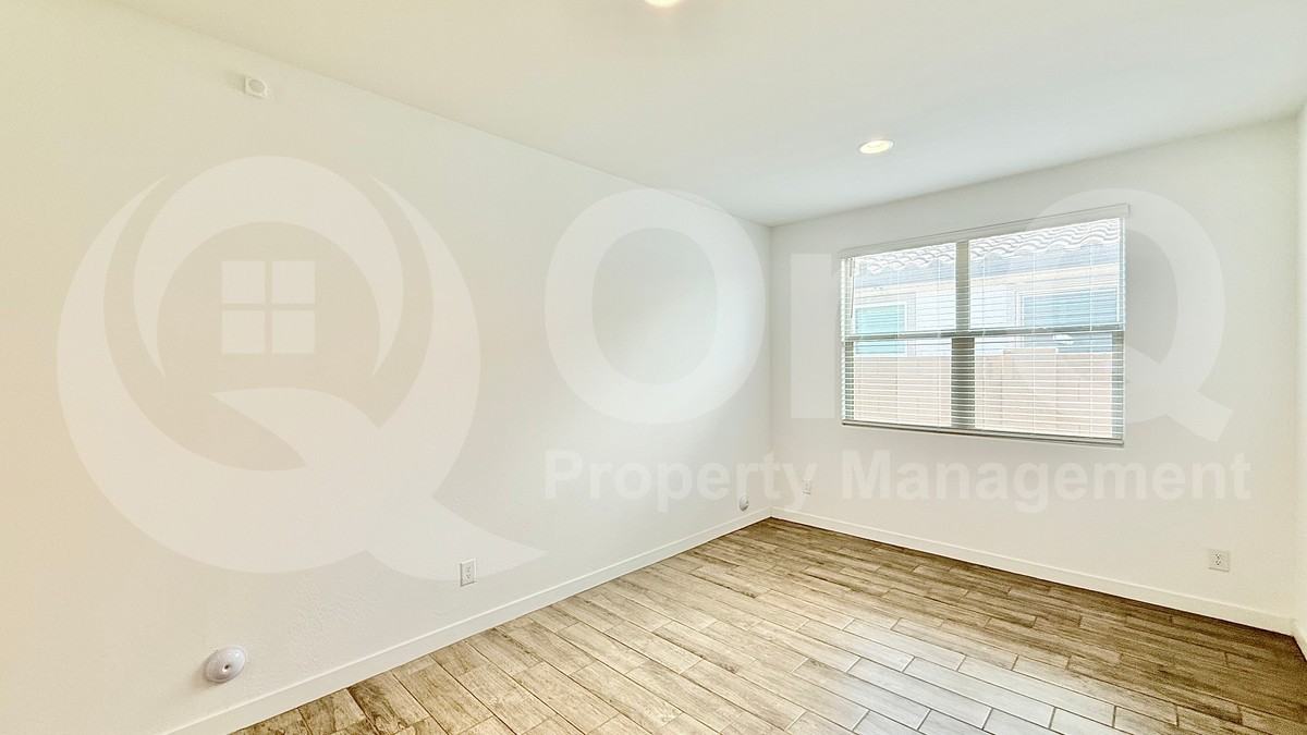 1623 West Estes Way - Photo 7 of 24