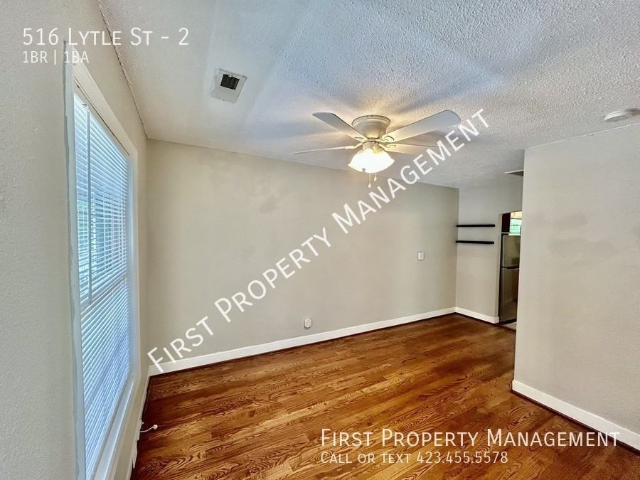 516 Lytle St #2 - Photo 2 of 11