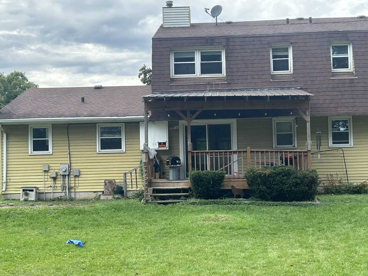 2193 Packerland Dr #NA - Photo 2 of 37