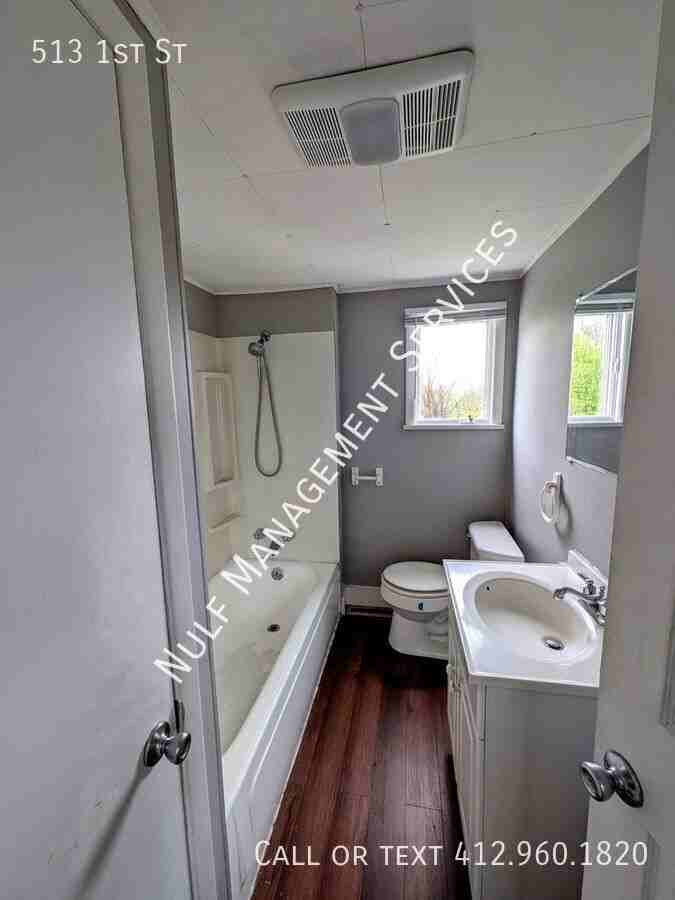 513 1st Street - Photo 7 of 8