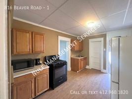 featured image of 816 Beaver Rd #1