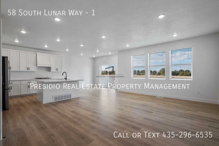 58 S Lunar Way - Photo 2 of 29