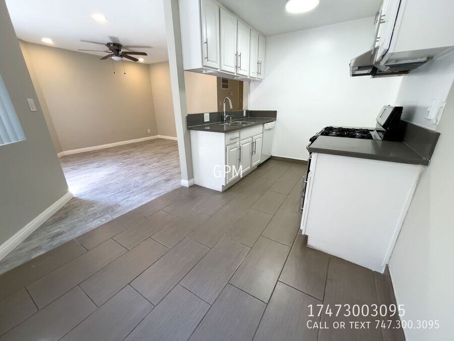 320 W Lomita Ave #06 - Photo 4 of 11