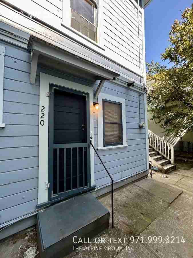 220 Nw 20th Pl - Photo 2 of 20