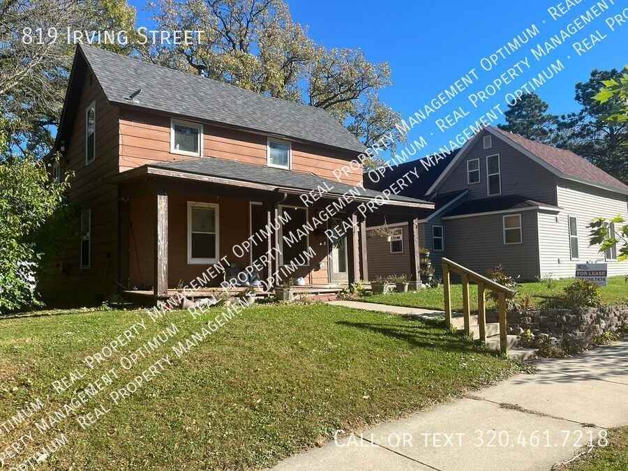 819 Irving St - Photo 2 of 23