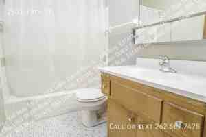 featured image of 2501 19th St