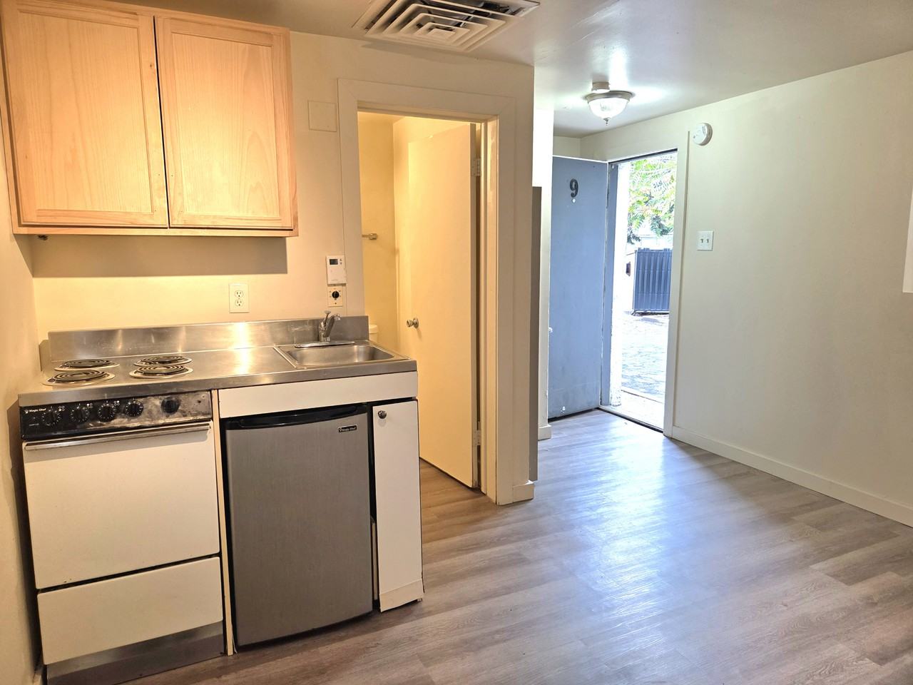 338 North 300 West #9 - Photo 4 of 8