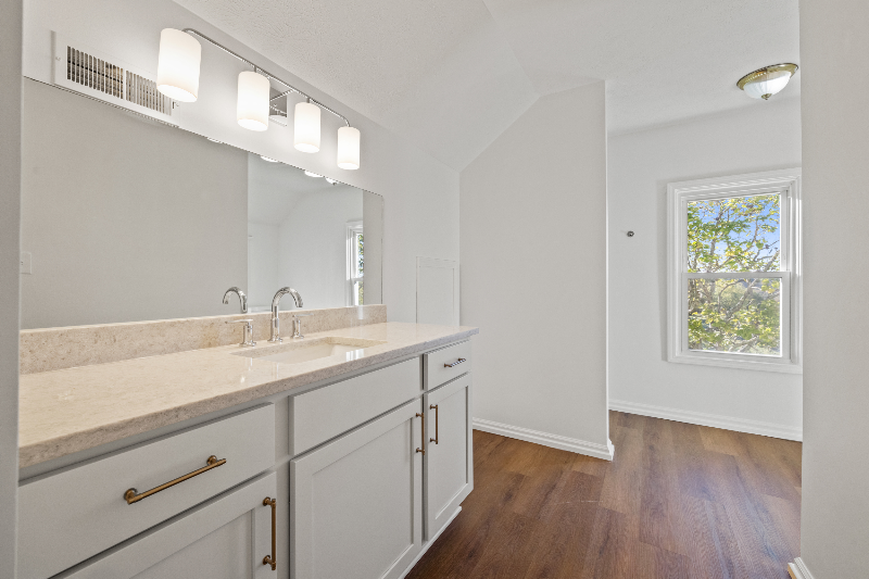 684 Porter Rd - Photo 2 of 25