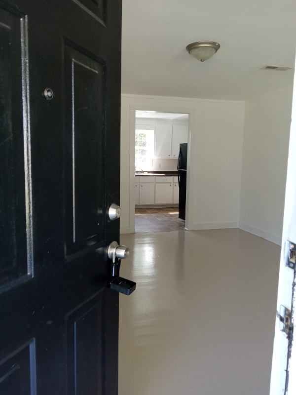 202 Yancey Street - Photo 3 of 11