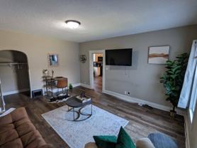 902 W Locust St #904 - Photo 1 of 1
