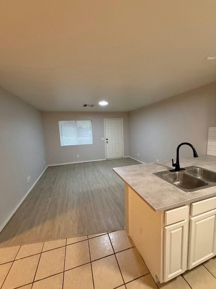 1926 Haskell Road, Unit 3 - Photo 2 of 12