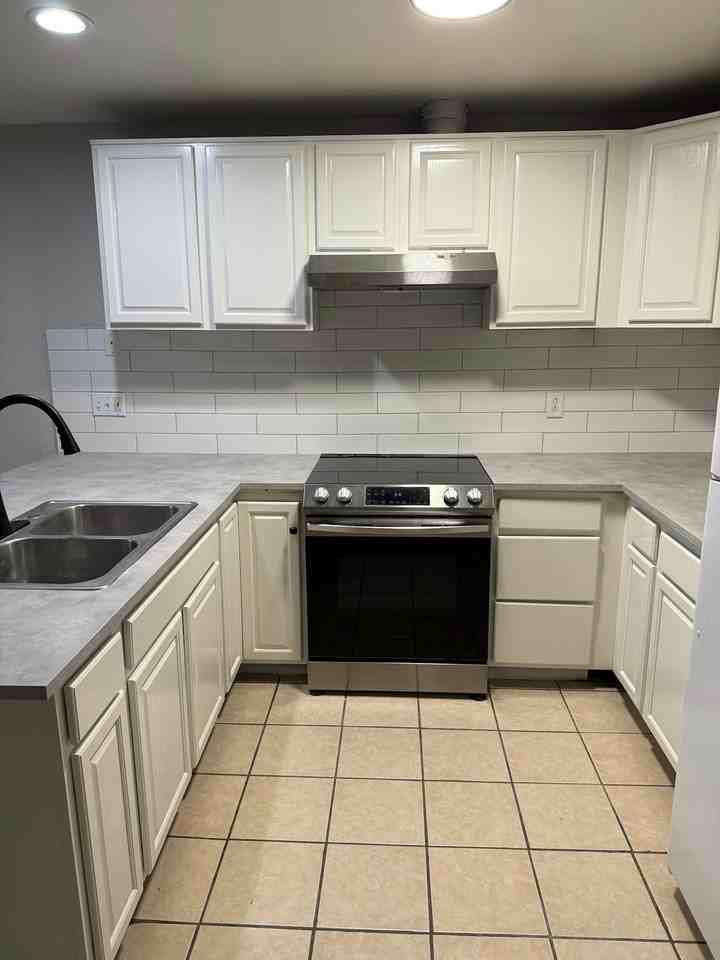 1926 Haskell Road, Unit 3 - Photo 4 of 12