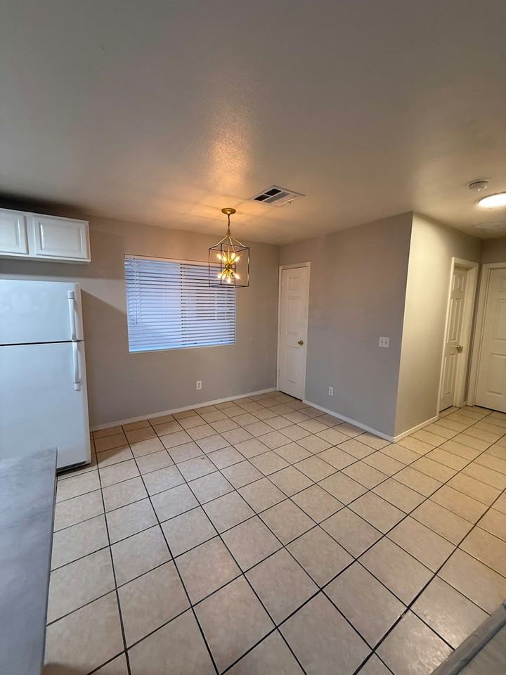 1926 Haskell Road, Unit 3 - Photo 5 of 12