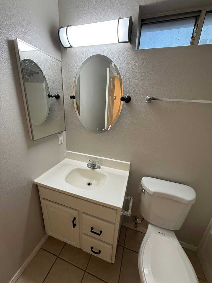 1926 Haskell Road, Unit 3 - Photo 7 of 12