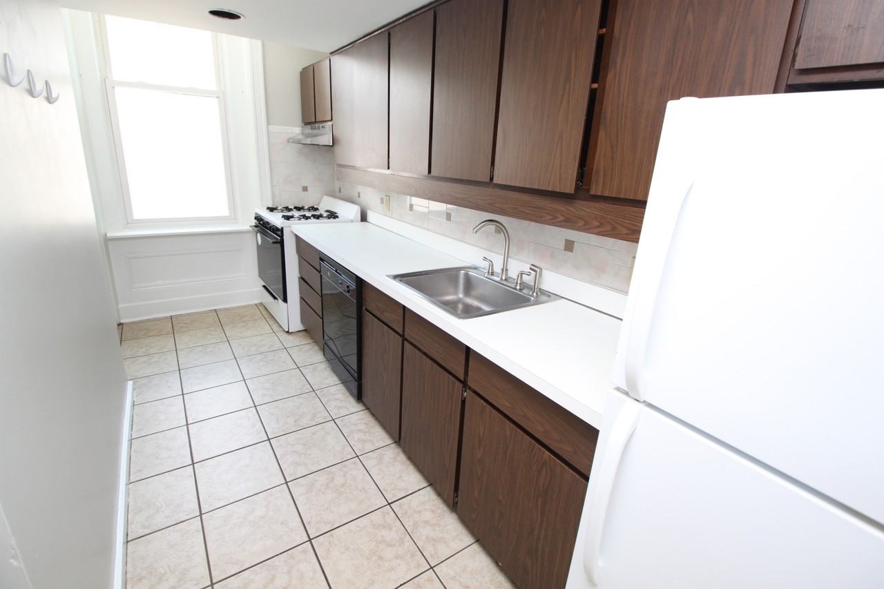 ASHLEY PLACE -- 080 - Photo 2 of 12