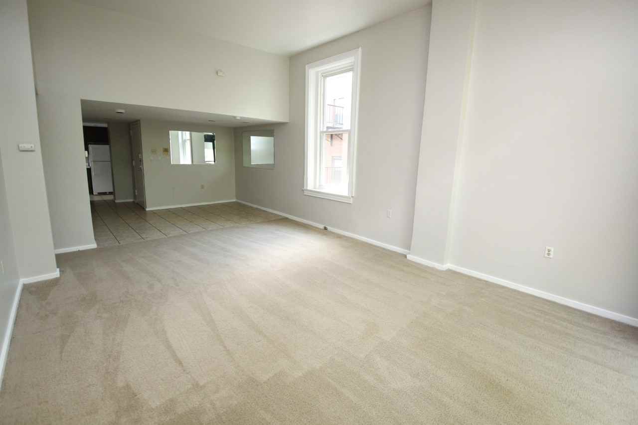 ASHLEY PLACE -- 080 - Photo 5 of 12