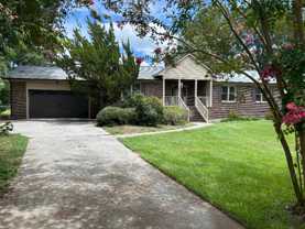 412 Oakridge Dr - Photo 1 of 1