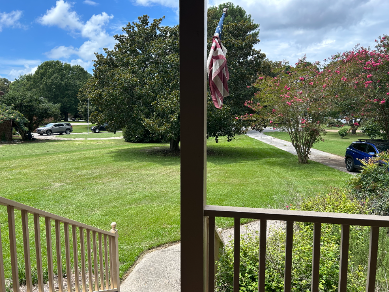 412 Oakridge Dr - Photo 3 of 20