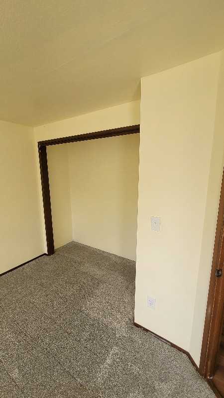 9905 157th St E - Photo 3 of 17