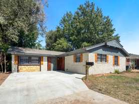 513 Manor Dr - Photo 1 of 1