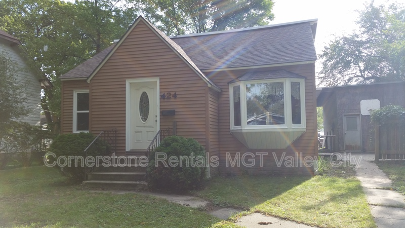 424 6th Avenue Northeast - Photo 4 of 20