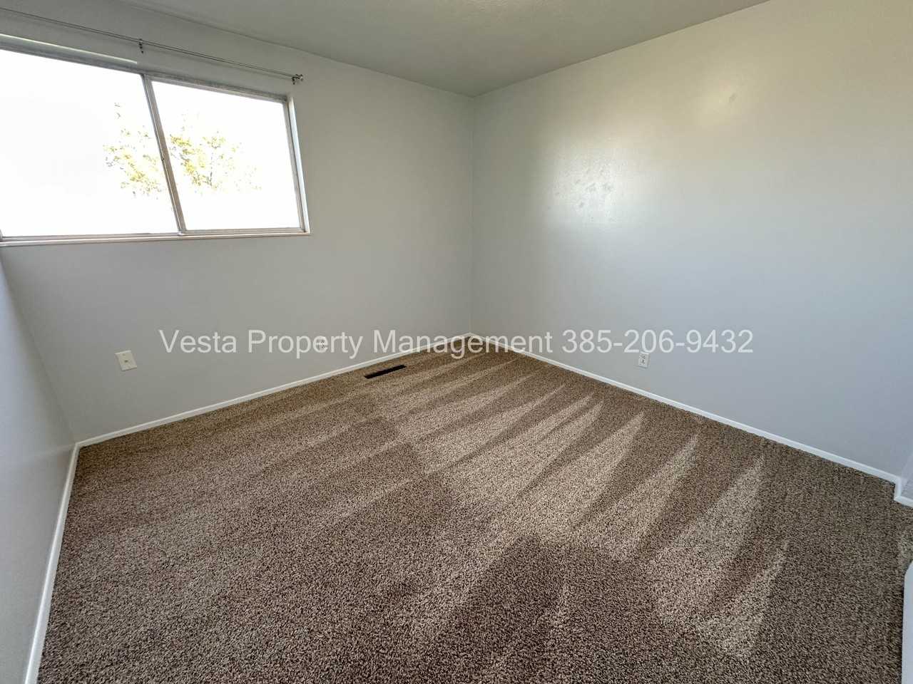 Grant 8-Plex - Photo 7 of 37