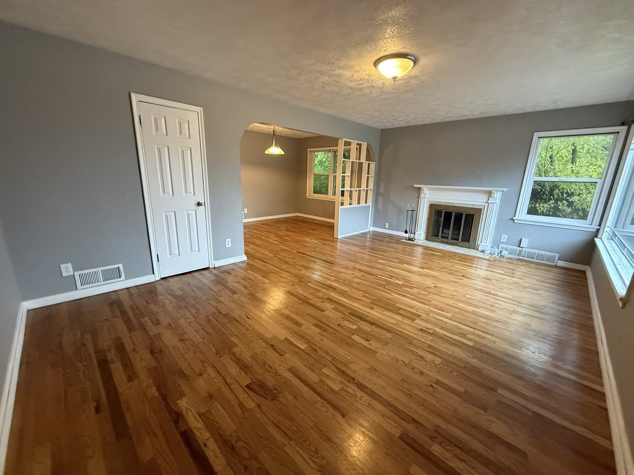 372 E 2700 S #A - BB - Photo 3 of 21