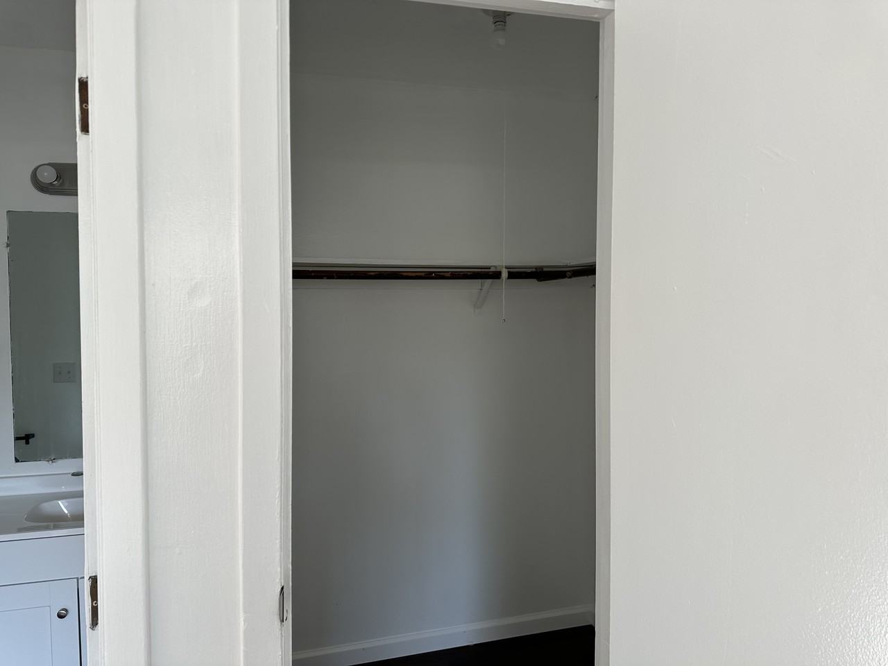 184 East Market Street - Photo 3 of 22